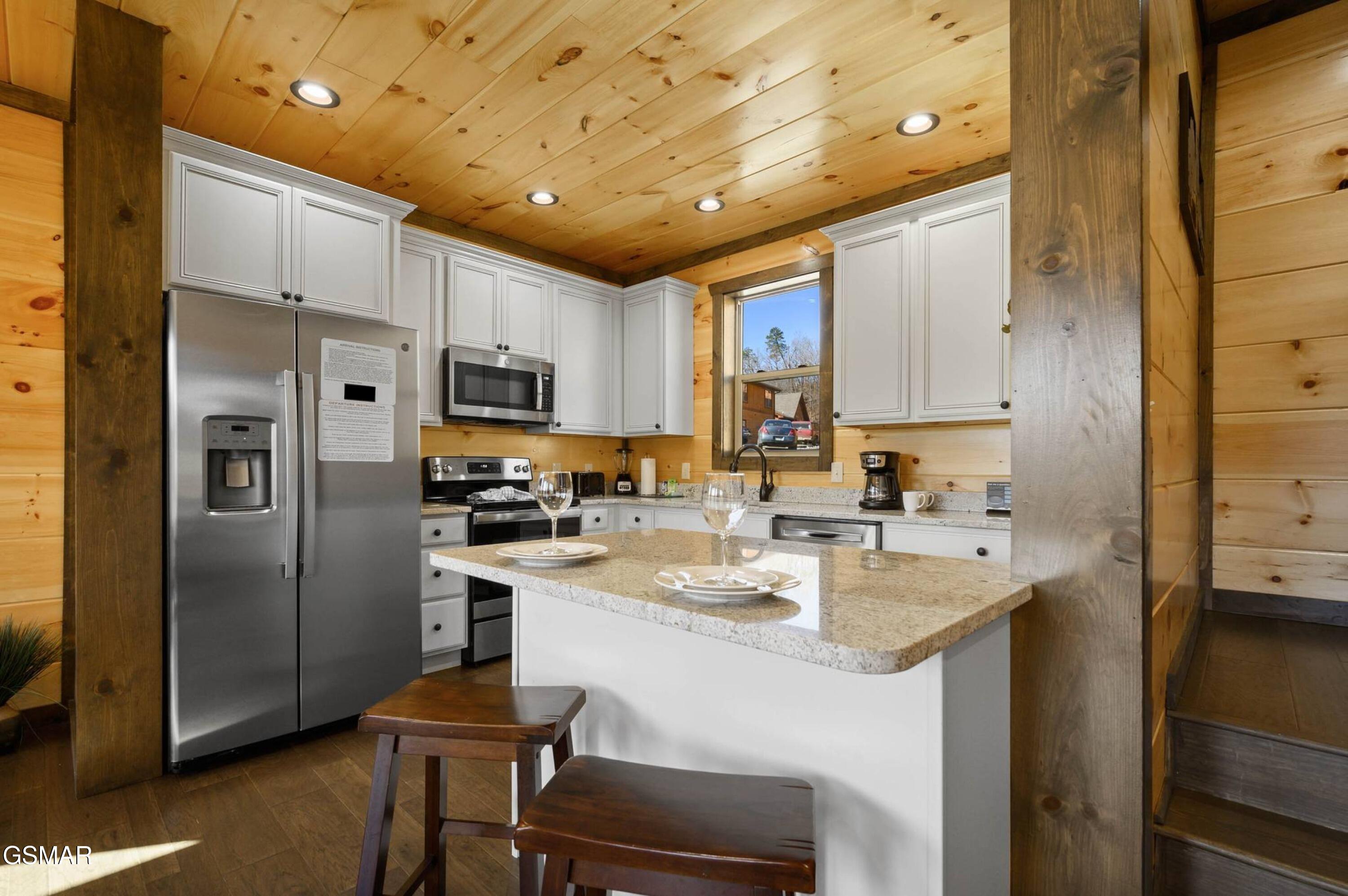 Sevierville, Tennessee, 37876, United States, 3 Bedrooms Bedrooms, ,5 BathroomsBathrooms,Residential,Active,1920243