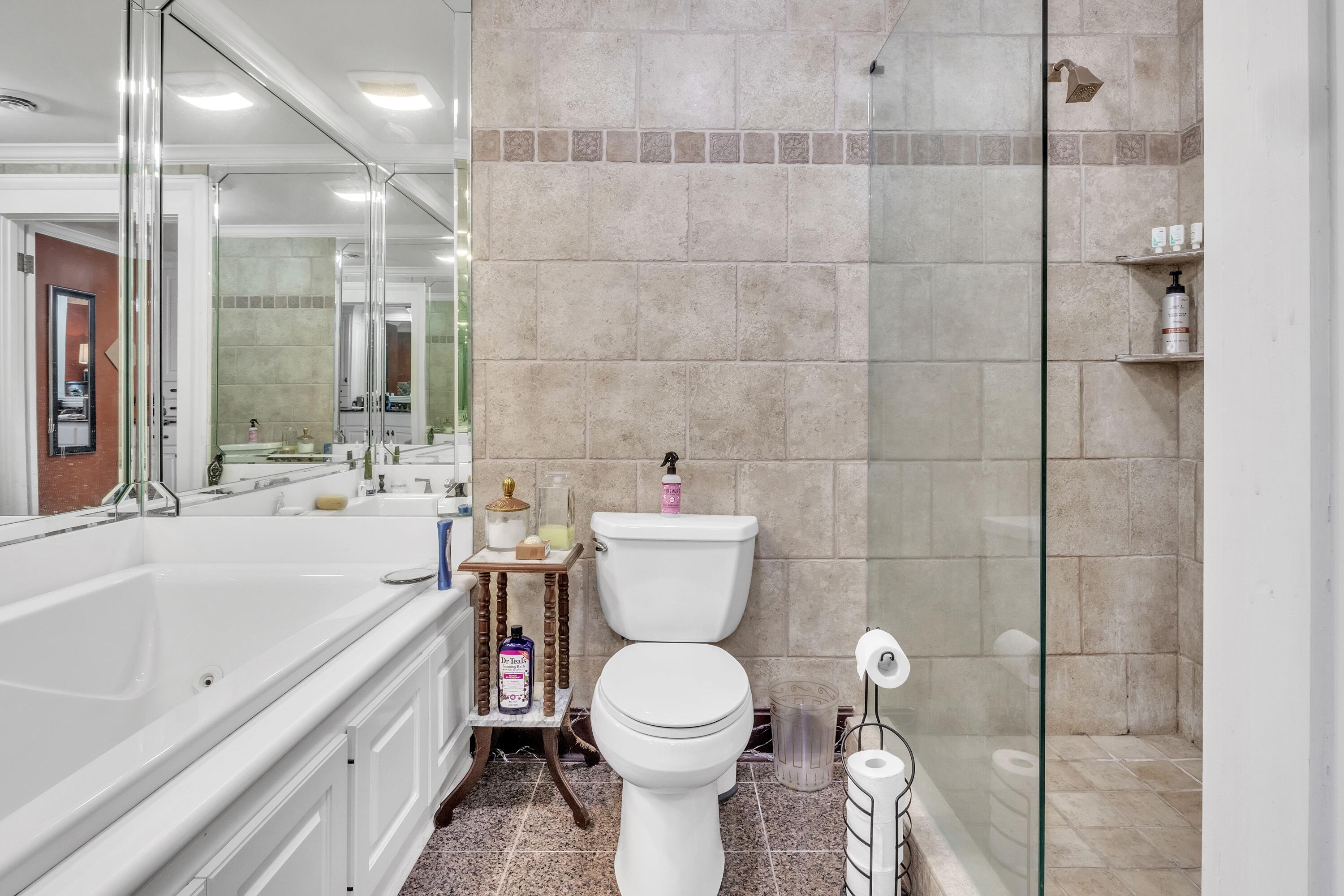 Columbus, Mississippi, 39701, United States, ,4 BathroomsBathrooms,Residential,Active,1798185