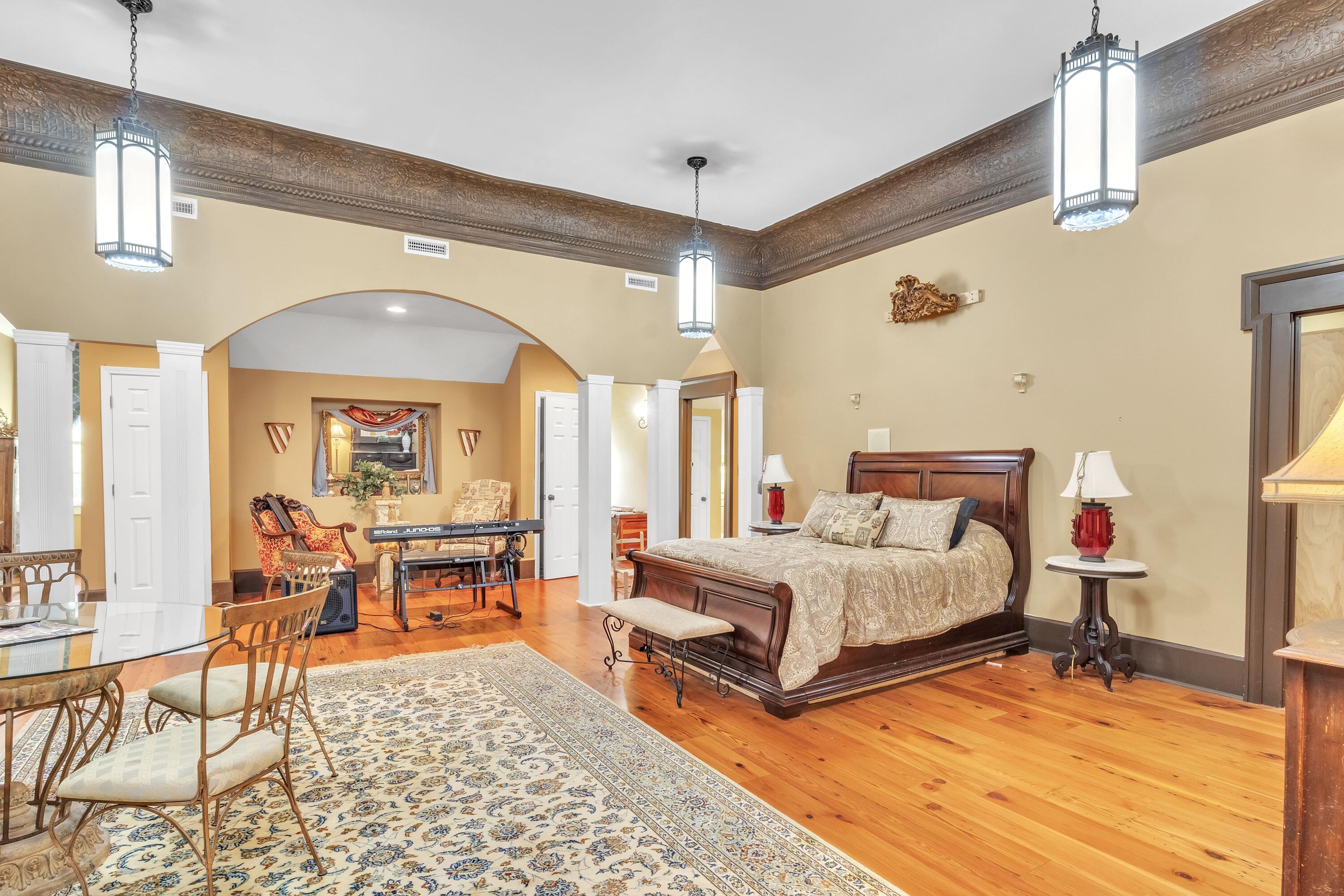 Columbus, Mississippi, 39701, United States, ,4 BathroomsBathrooms,Residential,Active,1798185