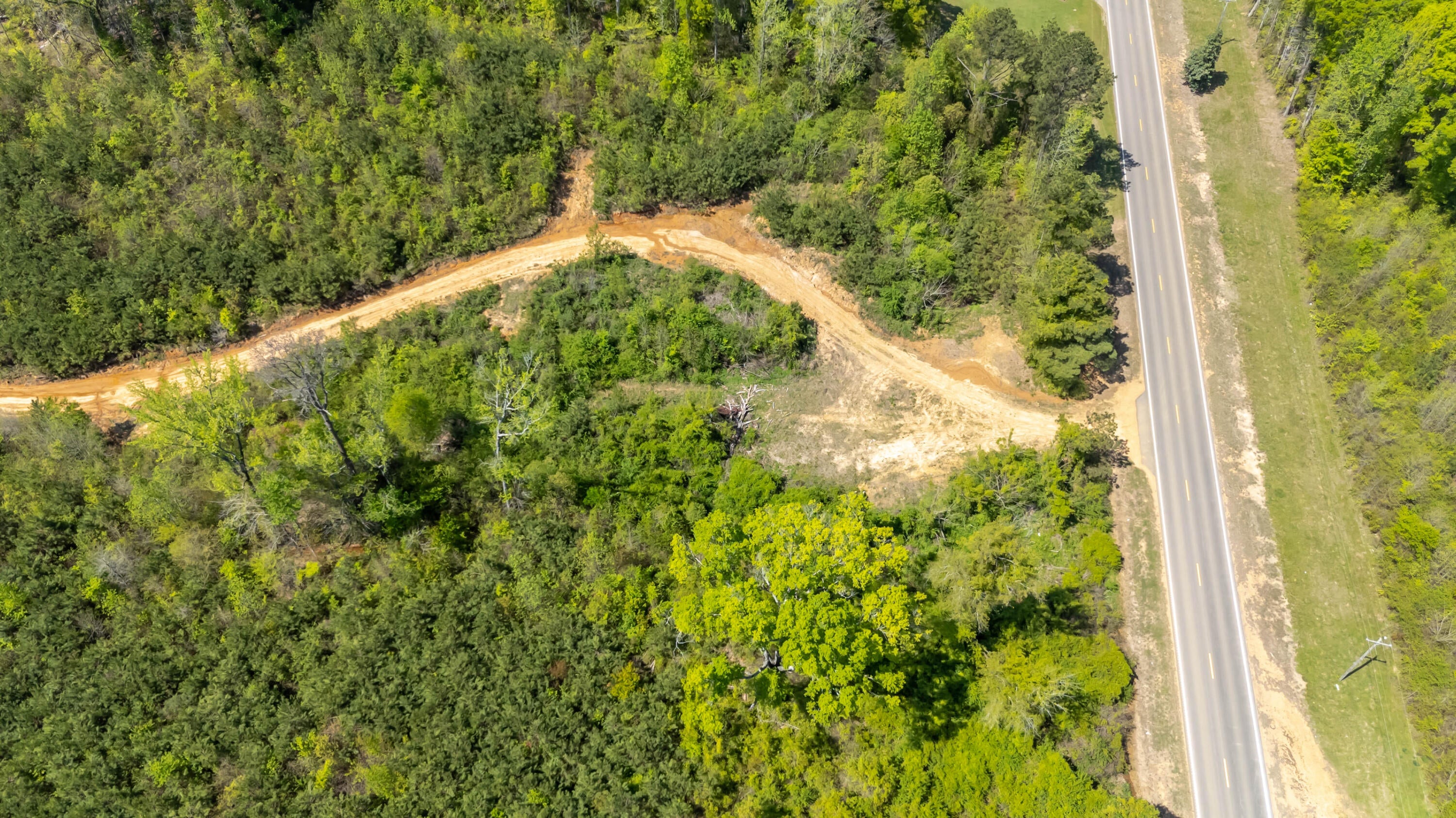 Caledonia, Mississippi, 39740, United States, 4 Bedrooms Bedrooms, ,4 BathroomsBathrooms,Residential,Active,1909833