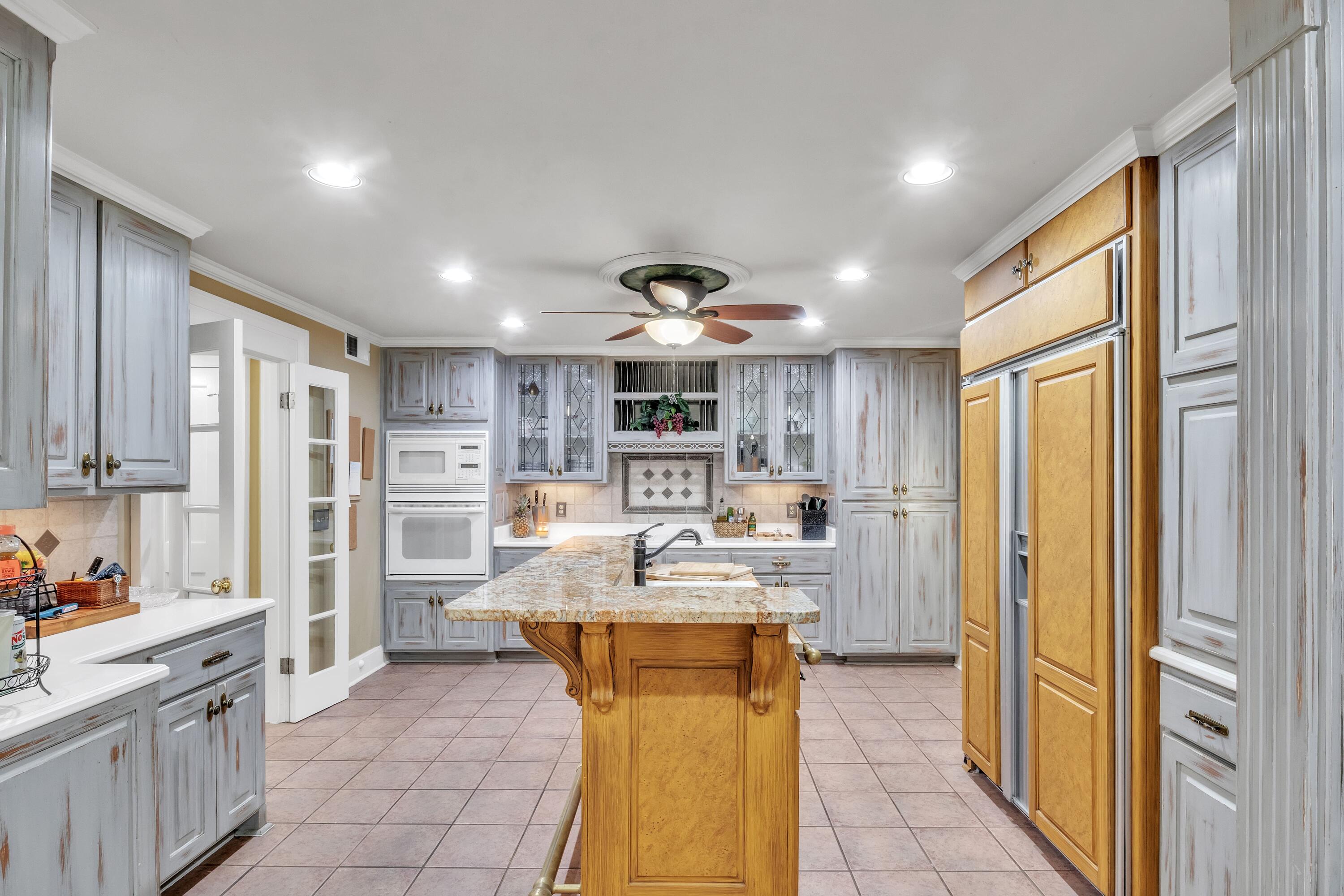 Columbus, Mississippi, 39701, United States, ,4 BathroomsBathrooms,Residential,Active,1798185