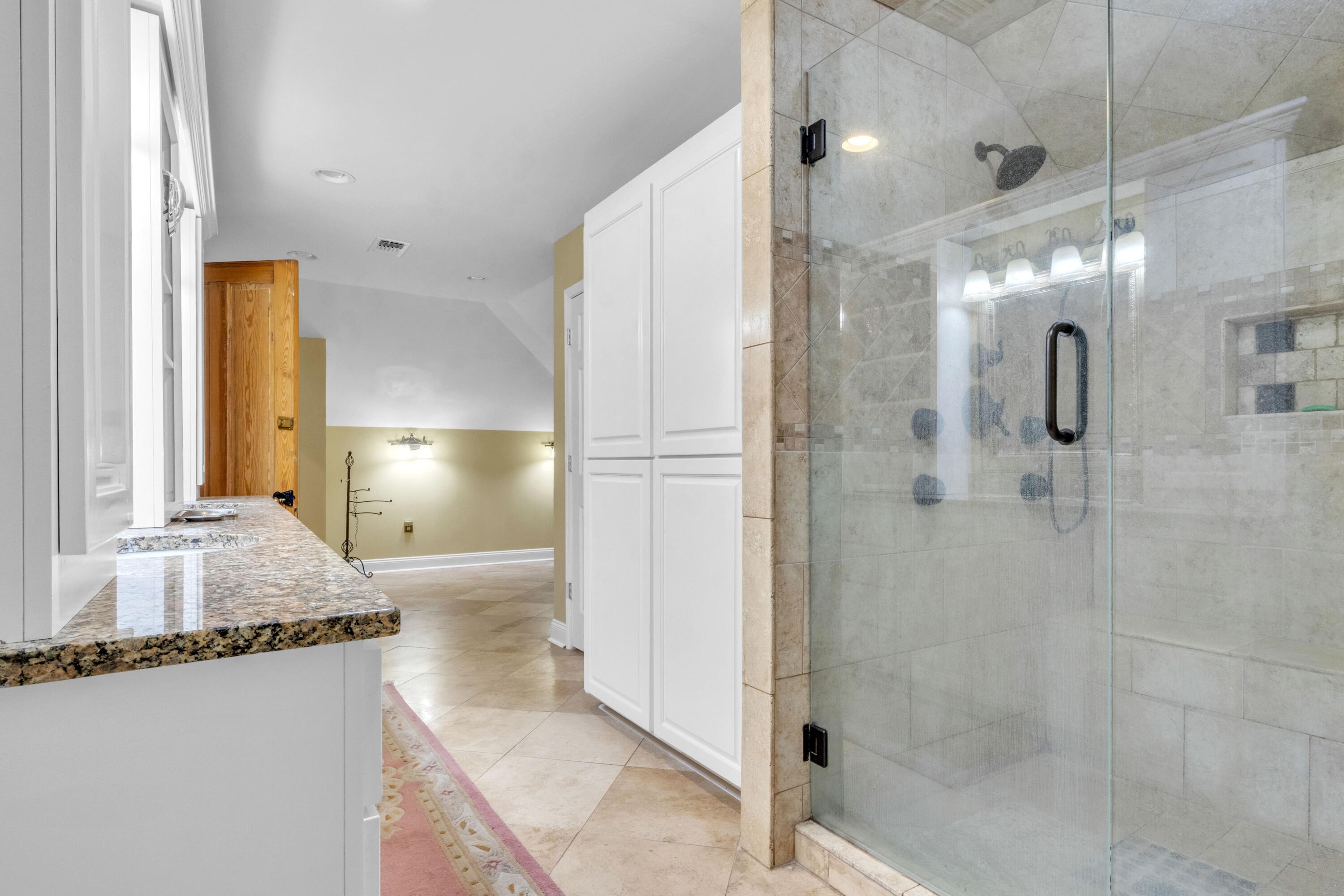 Columbus, Mississippi, 39701, United States, ,4 BathroomsBathrooms,Residential,Active,1798185