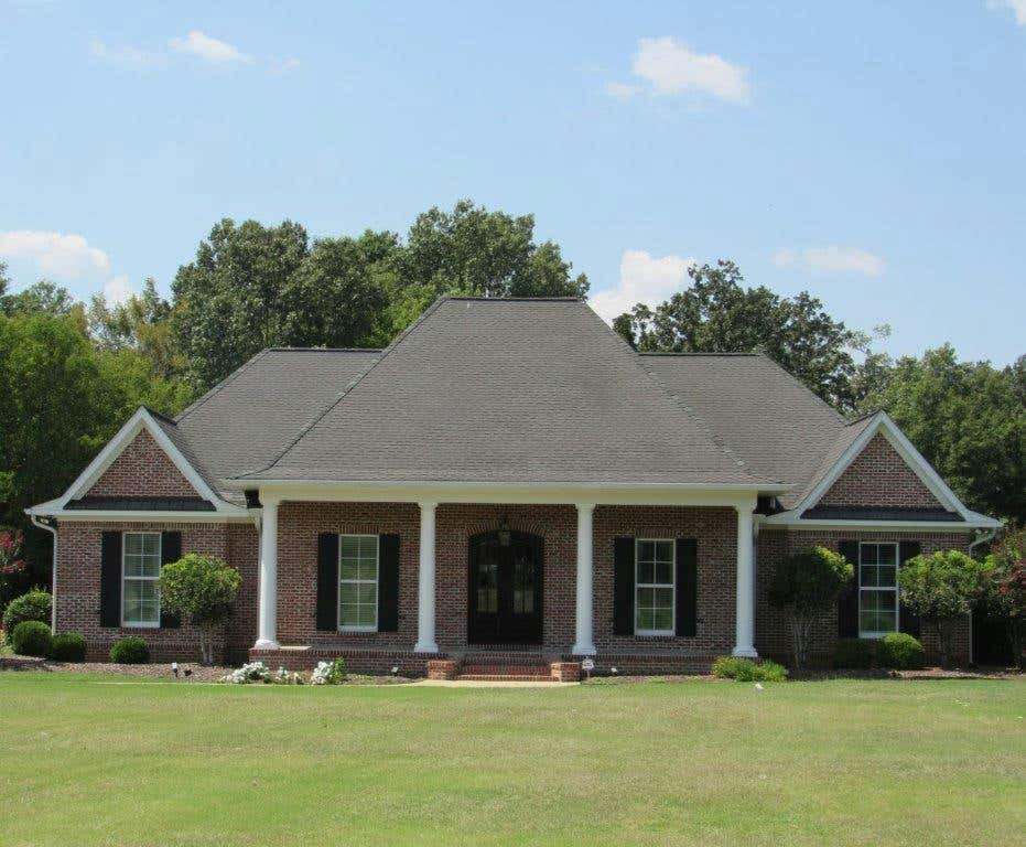 717 PRAIRIE WATERS DR, COLUMBUS, MS 39701, photo 1 of 41