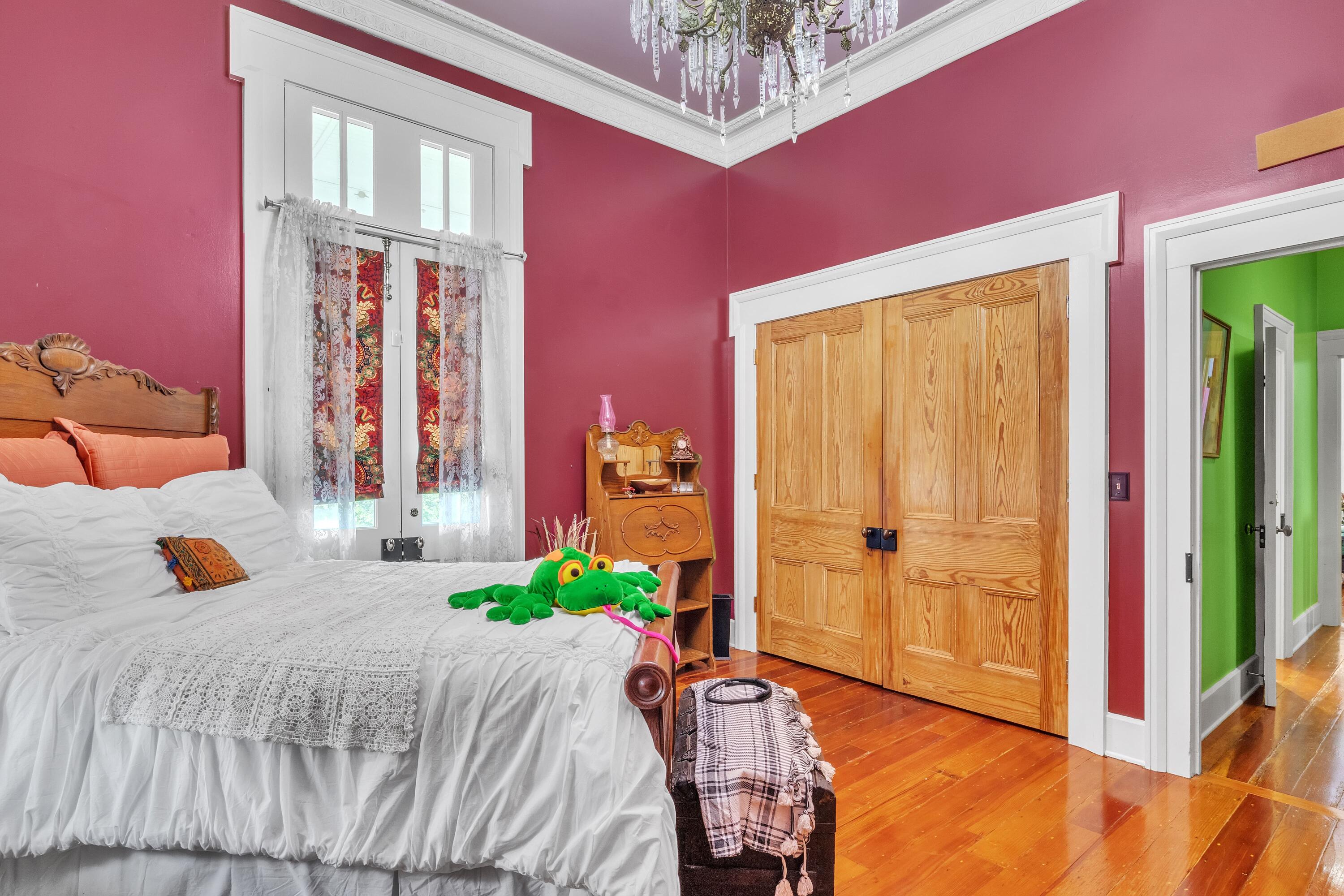 Columbus, Mississippi, 39701, United States, ,4 BathroomsBathrooms,Residential,Active,1798185
