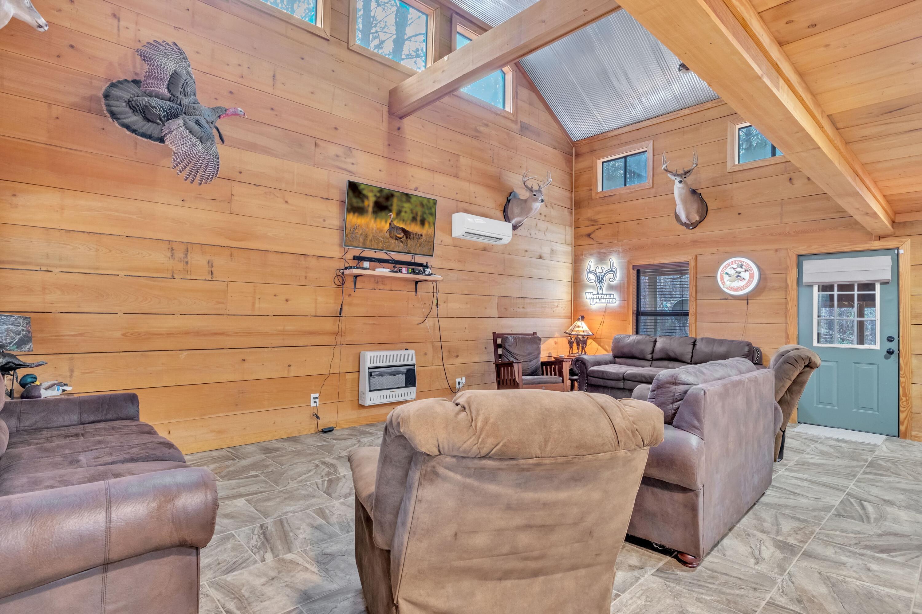 Caledonia, Mississippi, 39740, United States, 4 Bedrooms Bedrooms, ,4 BathroomsBathrooms,Residential,Active,1909833