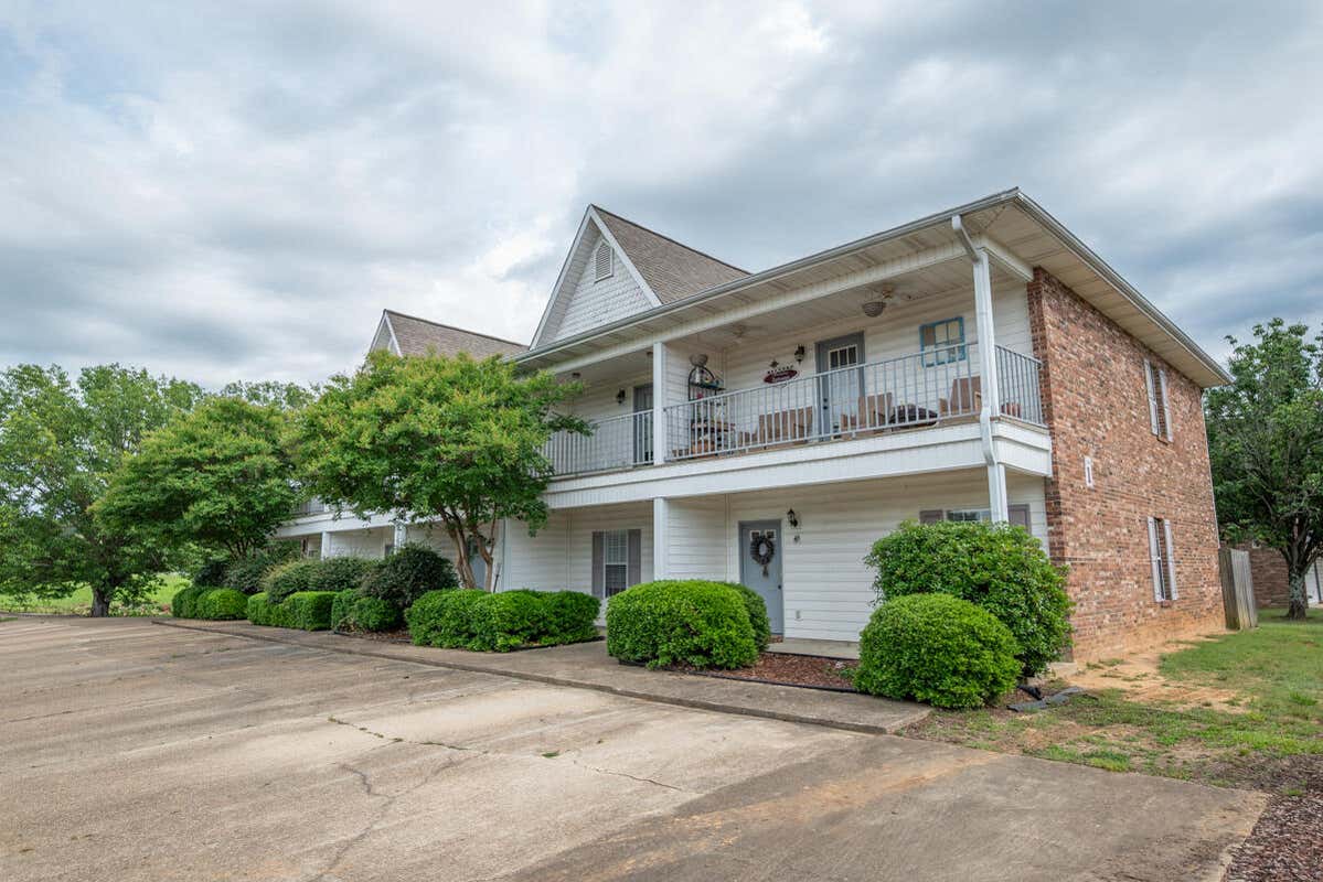 202 TOMLINSON DR Unit 1A  