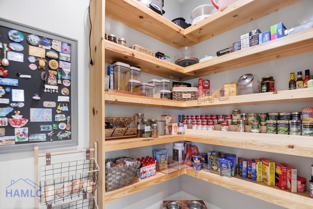 Midway, Georgia, 31320, United States, 5 Bedrooms Bedrooms, ,3 BathroomsBathrooms,Residential,Active,1959968