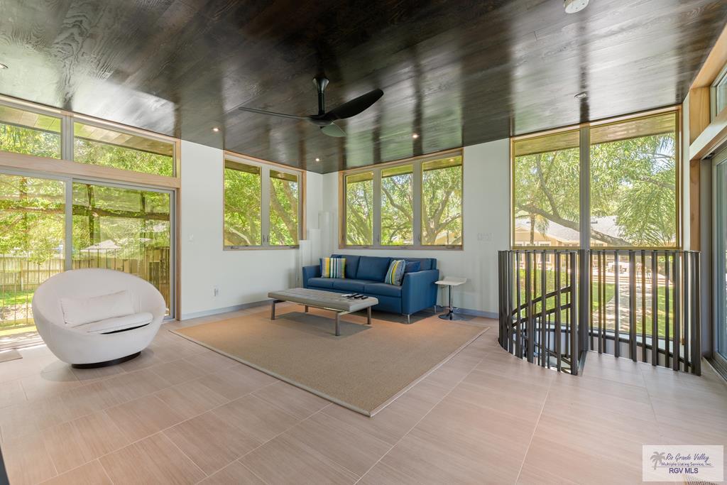 Harlingen, Texas, 78550, United States, 5 Bedrooms Bedrooms, ,6 BathroomsBathrooms,Residential,Active,1778708