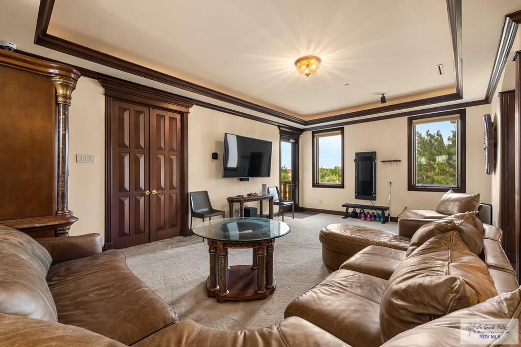 Brownsville, Texas, 78526, United States, 5 Bedrooms Bedrooms, ,6 BathroomsBathrooms,Residential,Active,2007121