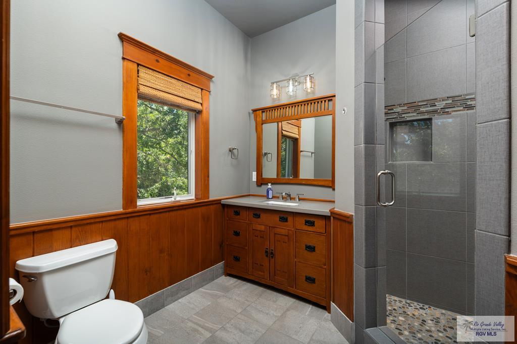 Harlingen, Texas, 78550, United States, 5 Bedrooms Bedrooms, ,6 BathroomsBathrooms,Residential,Active,1778708