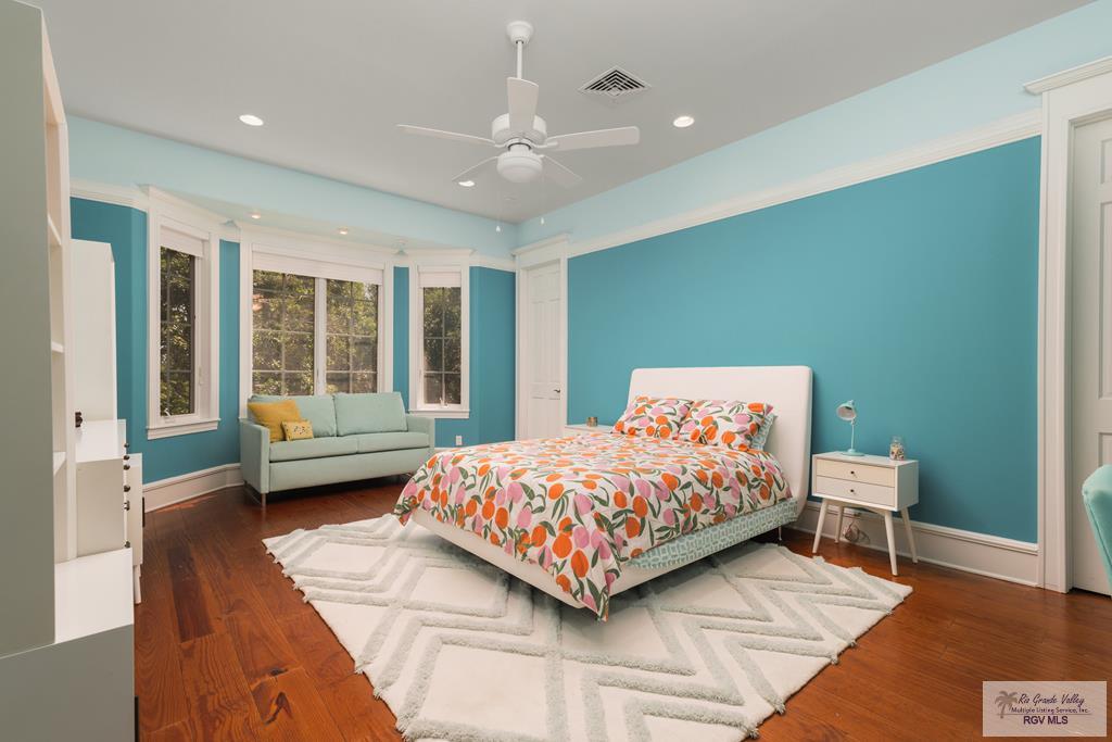 Harlingen, Texas, 78550, United States, 5 Bedrooms Bedrooms, ,6 BathroomsBathrooms,Residential,Active,1778708