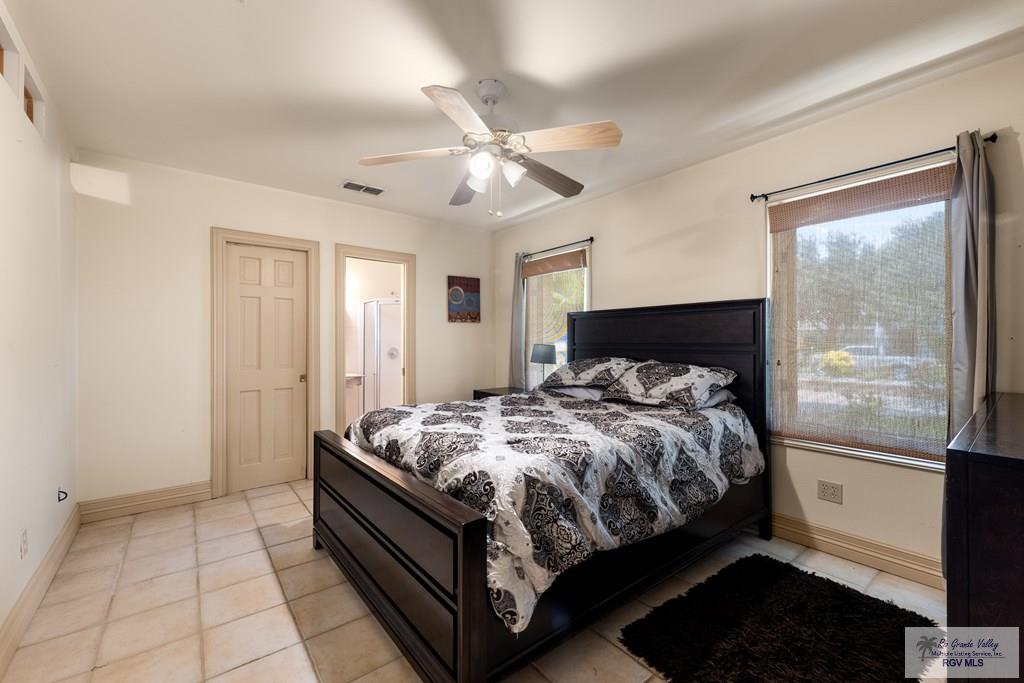 Brownsville, Texas, 78520, United States, 5 Bedrooms Bedrooms, ,8 BathroomsBathrooms,Residential,Active,2007113