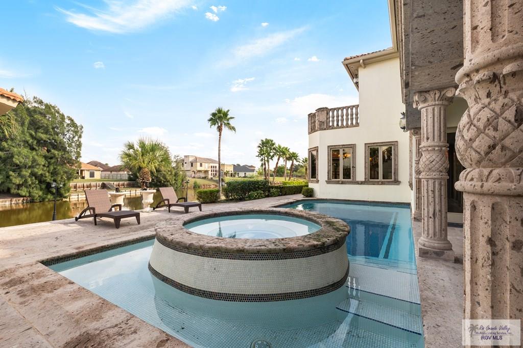 Brownsville, Texas, 78526, United States, 5 Bedrooms Bedrooms, ,6 BathroomsBathrooms,Residential,Active,2007121