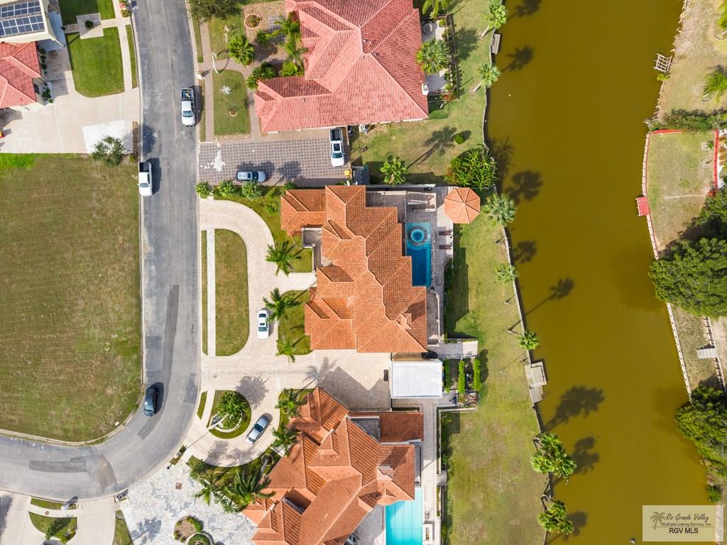 Brownsville, Texas, 78526, United States, 5 Bedrooms Bedrooms, ,6 BathroomsBathrooms,Residential,Active,2007121