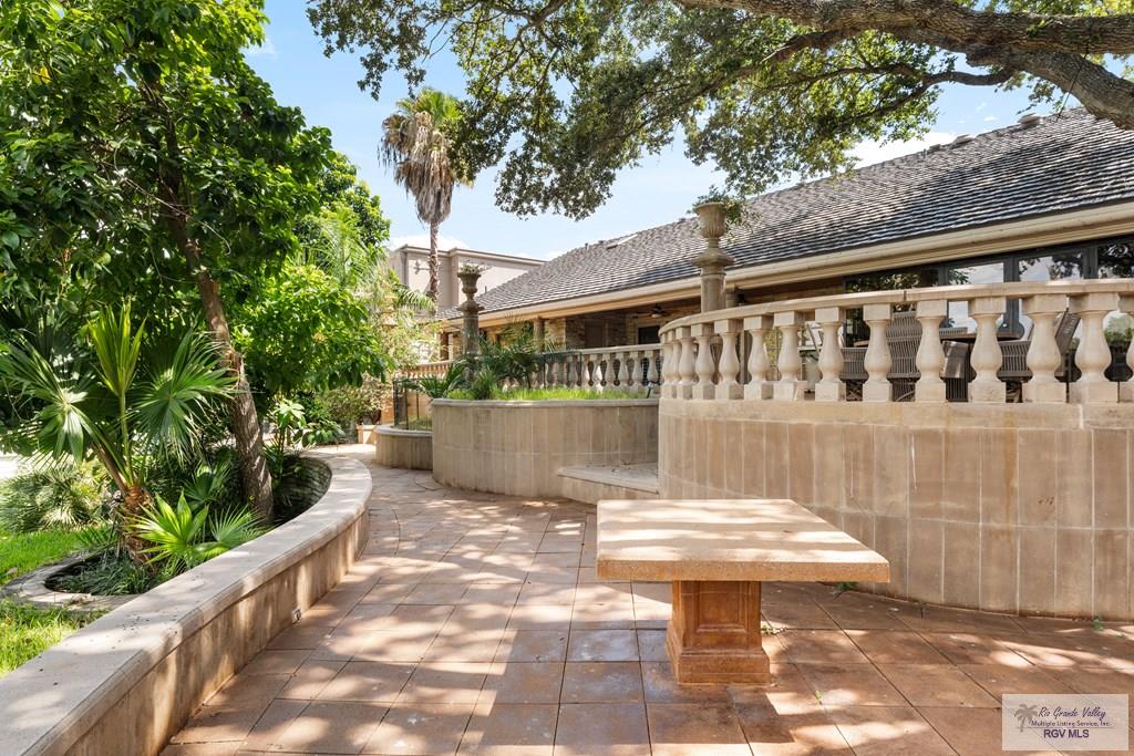Brownsville, Texas, 78520, United States, 5 Bedrooms Bedrooms, ,8 BathroomsBathrooms,Residential,Active,1933898