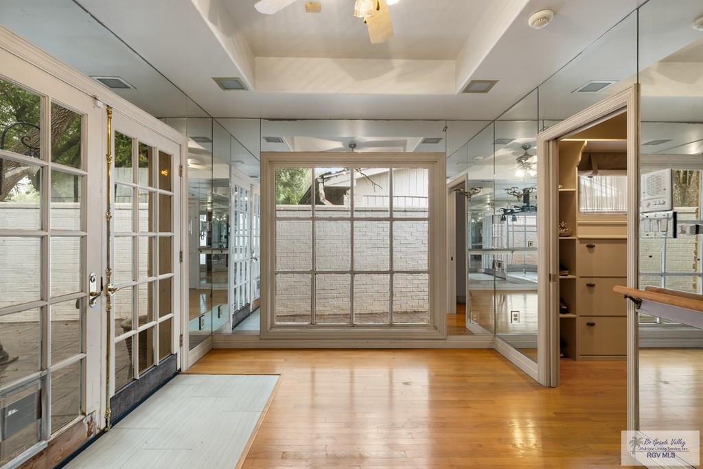 Brownsville, Texas, 78520, United States, 5 Bedrooms Bedrooms, ,8 BathroomsBathrooms,Residential,Active,2007113