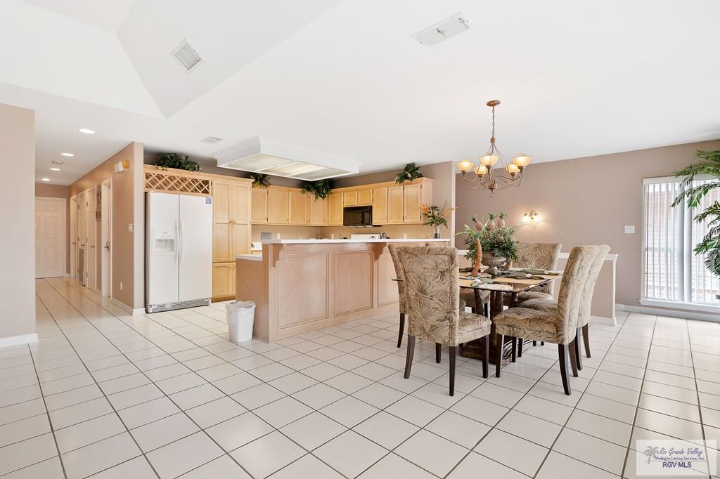 South Padre Island, Texas, 78597, United States, ,4 BathroomsBathrooms,Residential,Active,1769544