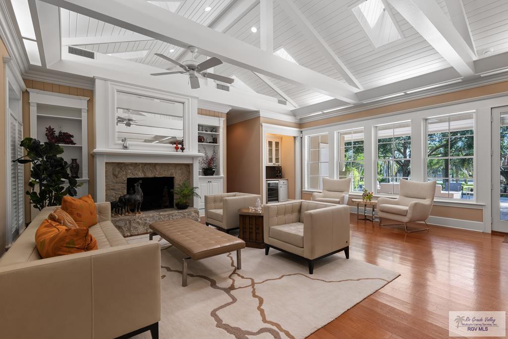 Harlingen, Texas, 78550, United States, 5 Bedrooms Bedrooms, ,6 BathroomsBathrooms,Residential,Active,1778708