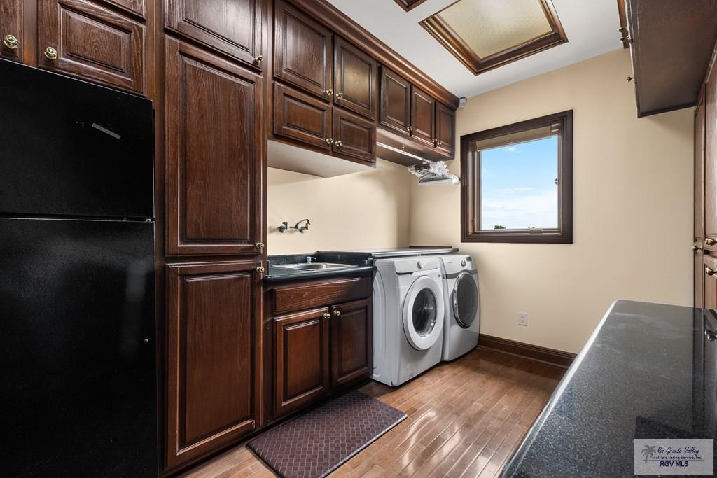 Brownsville, Texas, 78526, United States, 5 Bedrooms Bedrooms, ,6 BathroomsBathrooms,Residential,Active,2007121