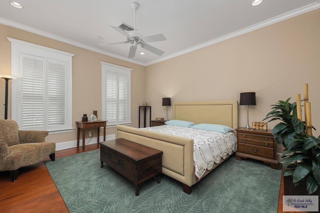 Harlingen, Texas, 78550, United States, 5 Bedrooms Bedrooms, ,6 BathroomsBathrooms,Residential,Active,1778708