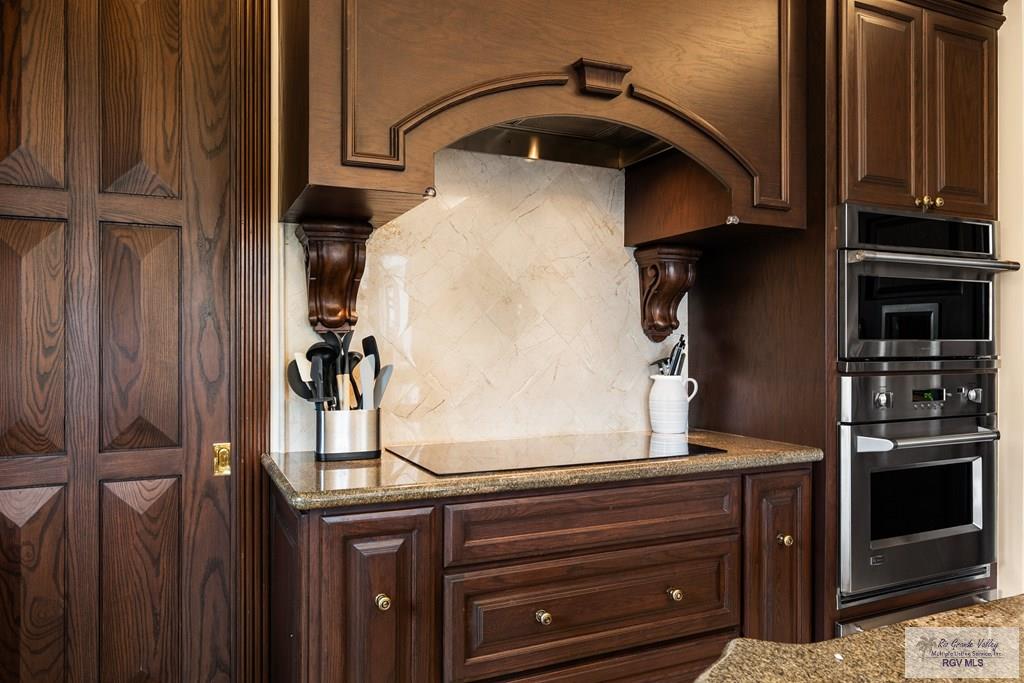 Brownsville, Texas, 78526, United States, 5 Bedrooms Bedrooms, ,6 BathroomsBathrooms,Residential,Active,2007121