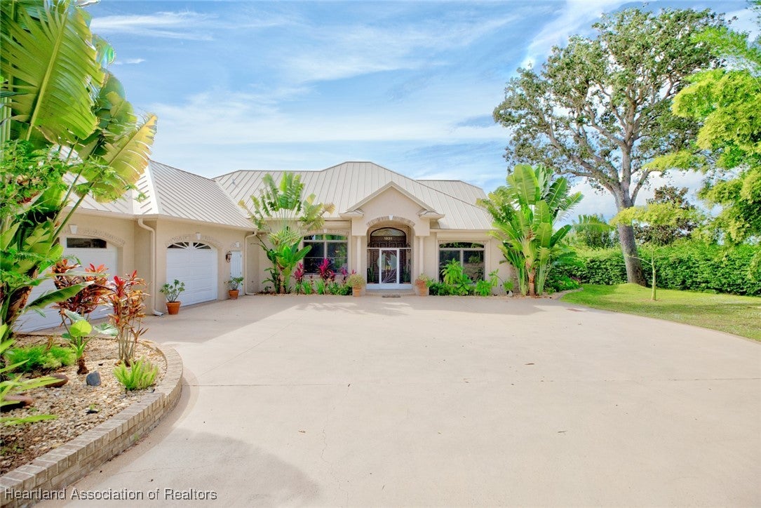 Sebring, Florida, 33870, United States, 4 Bedrooms Bedrooms, ,3 BathroomsBathrooms,Residential,Active,1990015