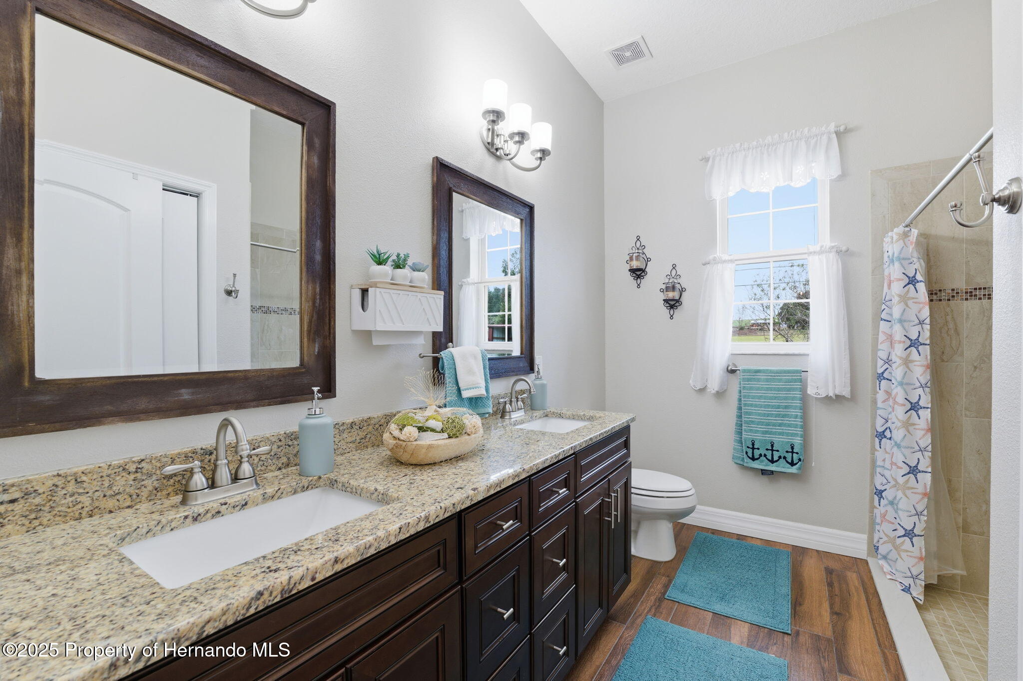 Dade City, Florida, 33523, United States, 4 Bedrooms Bedrooms, ,3 BathroomsBathrooms,Residential,Active,2001359