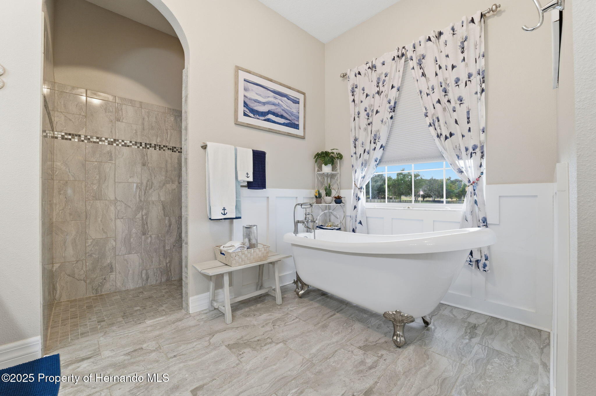 Dade City, Florida, 33523, United States, 4 Bedrooms Bedrooms, ,3 BathroomsBathrooms,Residential,Active,2001359