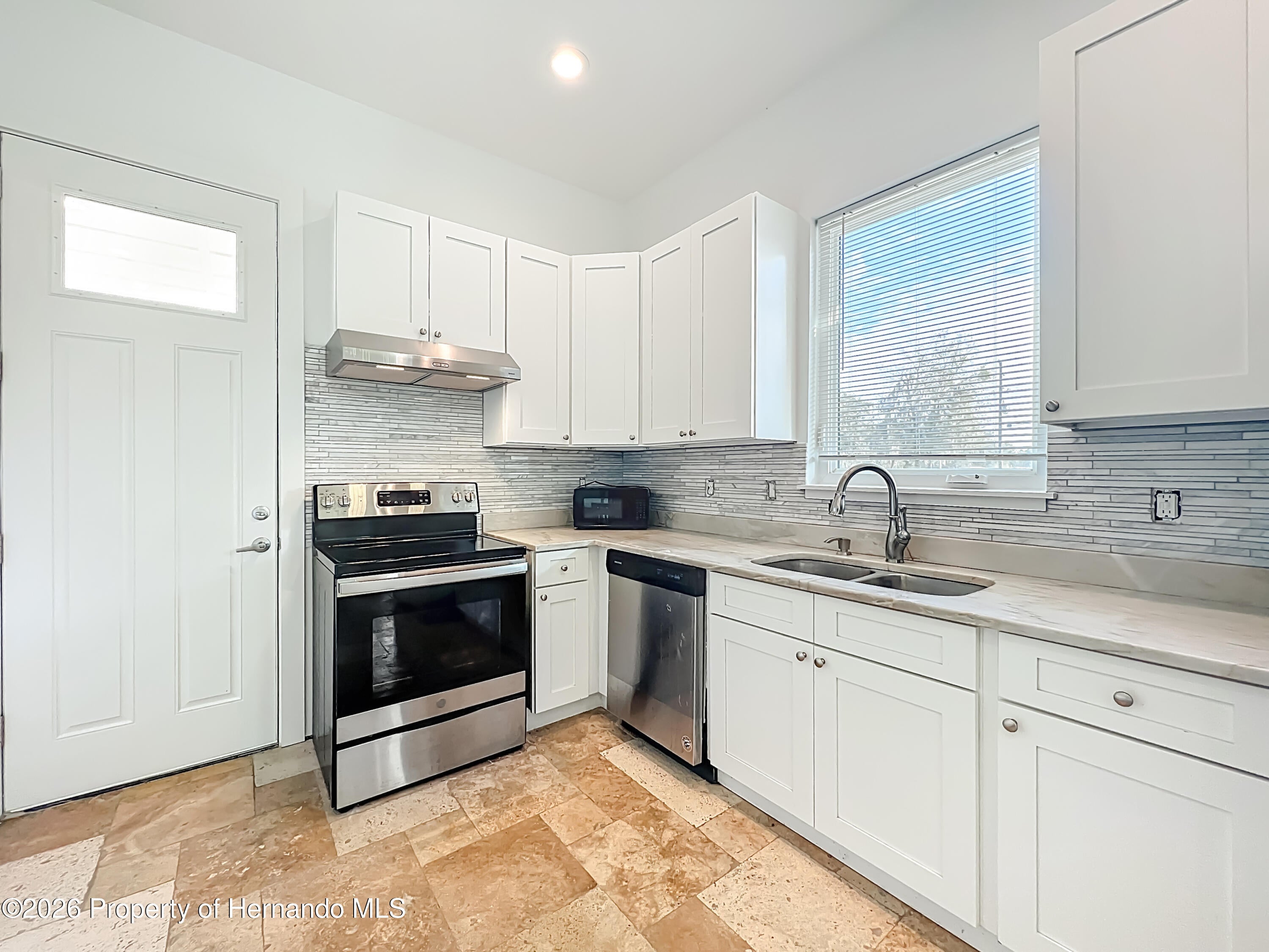 Dunnellon, Florida, 34432, United States, 5 Bedrooms Bedrooms, ,4 BathroomsBathrooms,Residential,Active,2012478