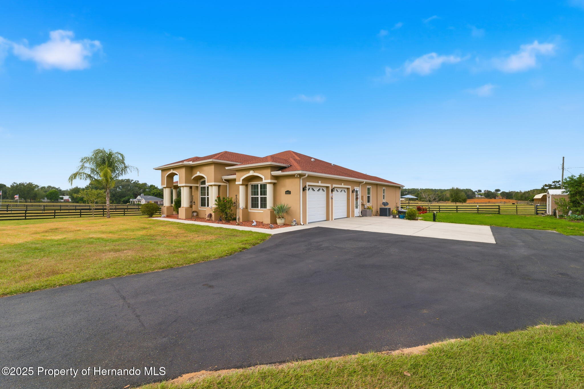 Dade City, Florida, 33523, United States, 4 Bedrooms Bedrooms, ,3 BathroomsBathrooms,Residential,Active,2001359