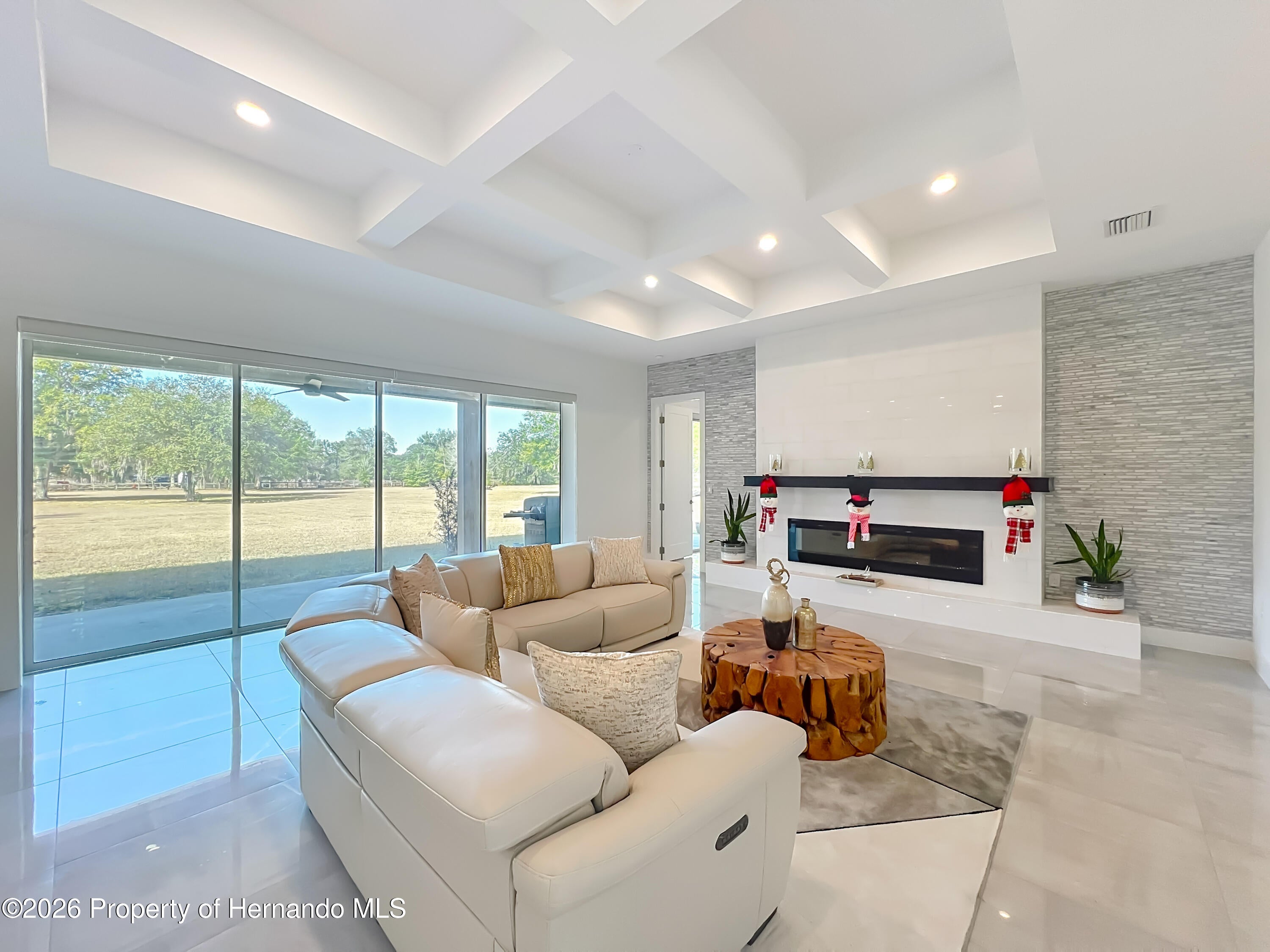 Dunnellon, Florida, 34432, United States, 5 Bedrooms Bedrooms, ,4 BathroomsBathrooms,Residential,Active,2012478