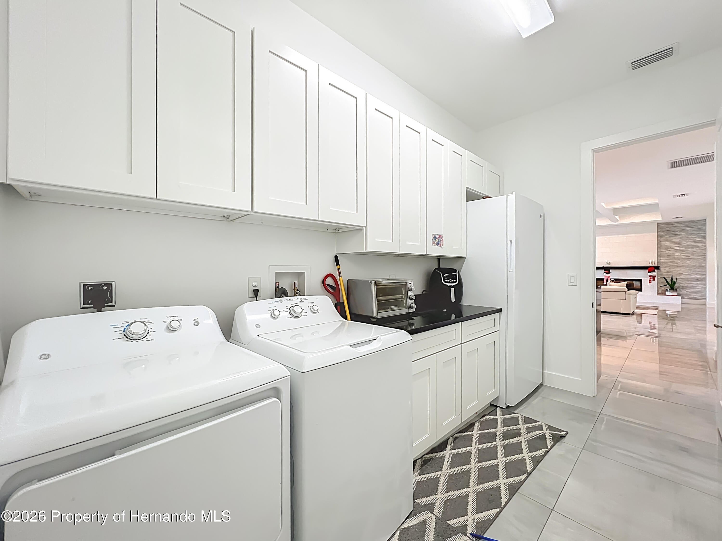 Dunnellon, Florida, 34432, United States, 5 Bedrooms Bedrooms, ,4 BathroomsBathrooms,Residential,Active,2012478