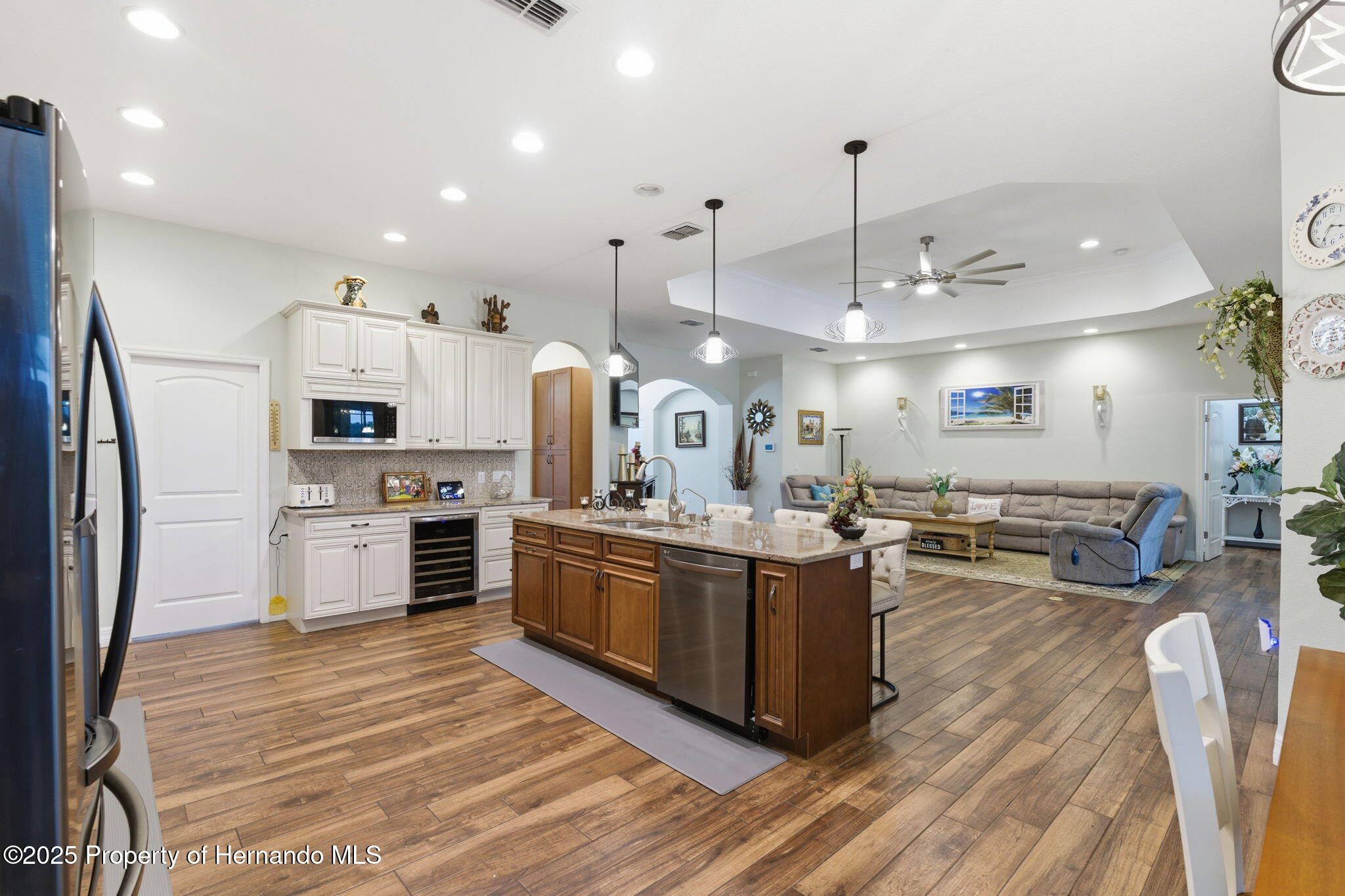 Dade City, Florida, 33523, United States, 4 Bedrooms Bedrooms, ,3 BathroomsBathrooms,Residential,Active,2001359