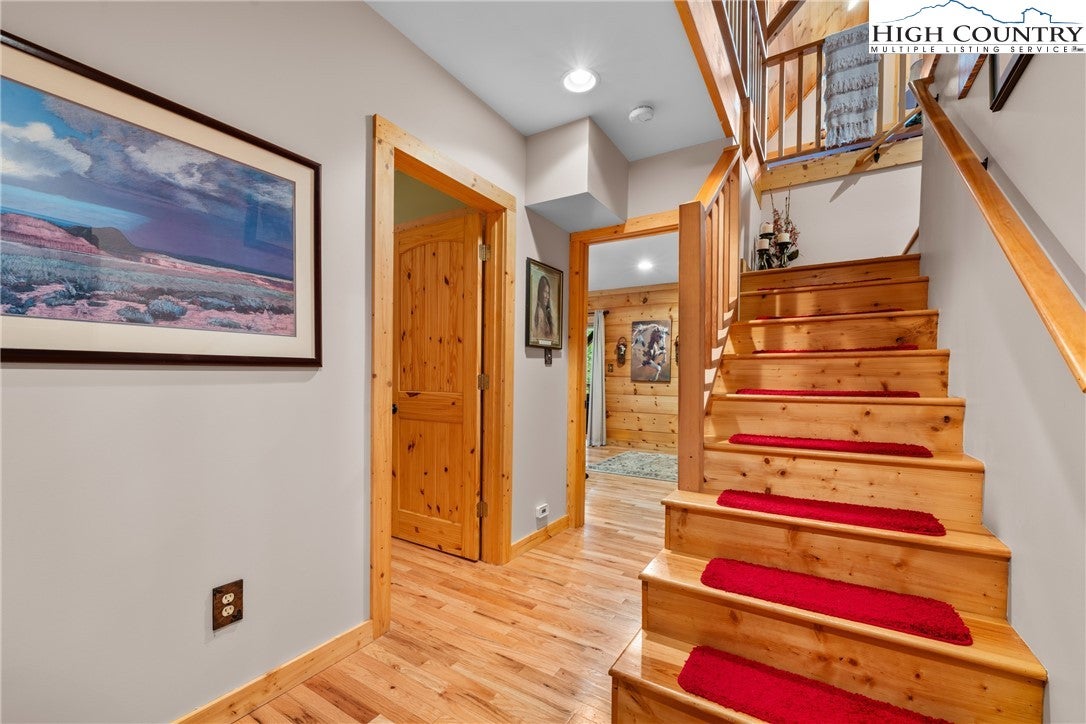 Sugar Grove, North Carolina, 28679, United States, 4 Bedrooms Bedrooms, ,4 BathroomsBathrooms,Residential,Active,1884887