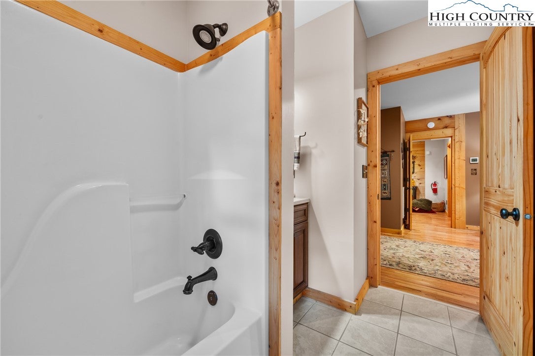 Sugar Grove, North Carolina, 28679, United States, 4 Bedrooms Bedrooms, ,4 BathroomsBathrooms,Residential,Active,1884887