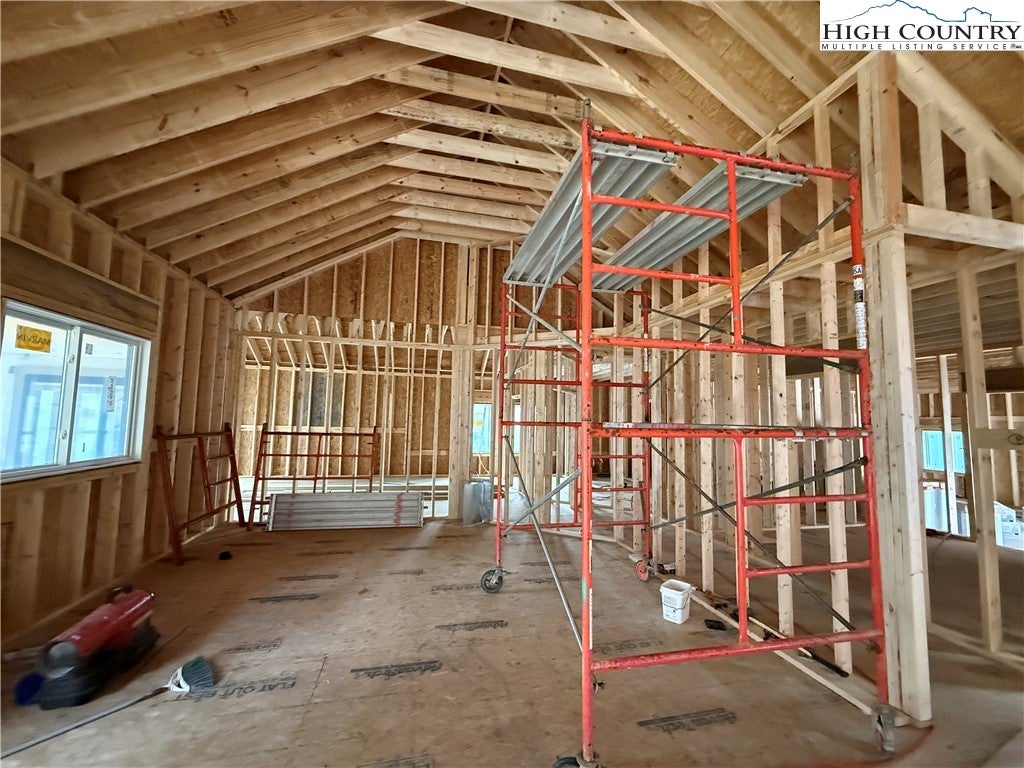 Boone, North Carolina, 28607, United States, 4 Bedrooms Bedrooms, ,5 BathroomsBathrooms,Residential,Active,1985858