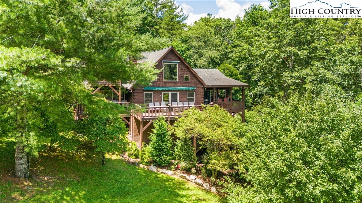 Sugar Grove, North Carolina, 28679, United States, 4 Bedrooms Bedrooms, ,4 BathroomsBathrooms,Residential,Active,1884887