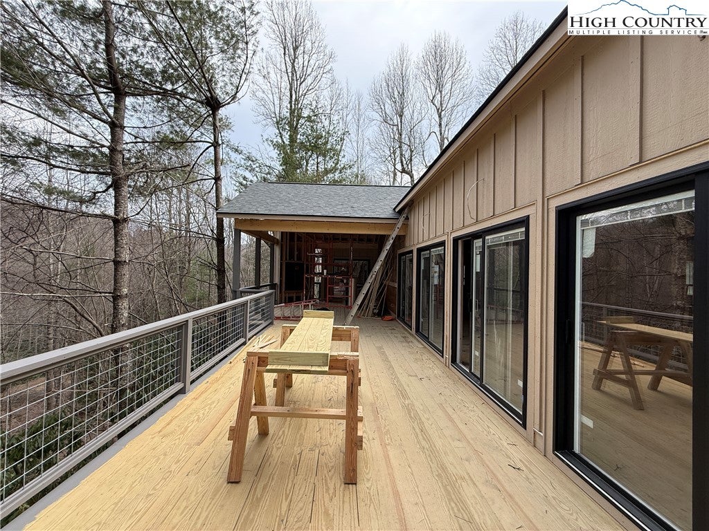 Boone, North Carolina, 28607, United States, 4 Bedrooms Bedrooms, ,5 BathroomsBathrooms,Residential,Active,1985858