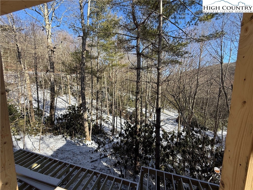 Boone, North Carolina, 28607, United States, 4 Bedrooms Bedrooms, ,5 BathroomsBathrooms,Residential,Active,1985858