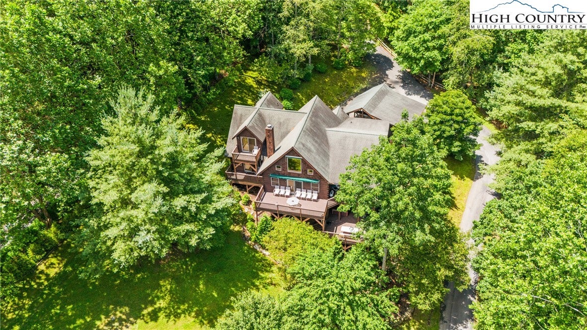 Sugar Grove, North Carolina, 28679, United States, 4 Bedrooms Bedrooms, ,4 BathroomsBathrooms,Residential,Active,1884887