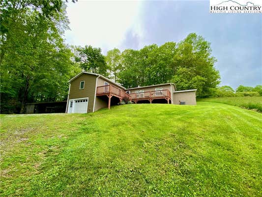 218 WADE LOOKABILL DR, BOONE, NC 28607, photo 4 of 38