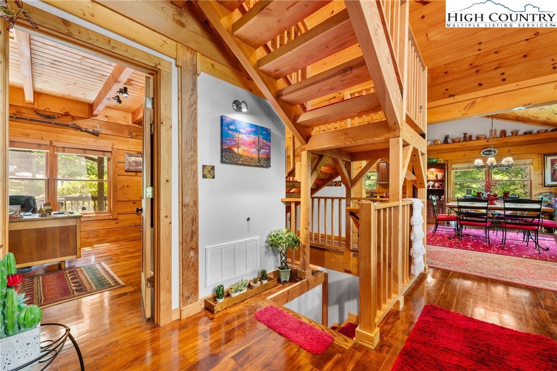 Sugar Grove, North Carolina, 28679, United States, 4 Bedrooms Bedrooms, ,4 BathroomsBathrooms,Residential,Active,1884887