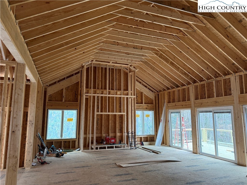 Boone, North Carolina, 28607, United States, 4 Bedrooms Bedrooms, ,5 BathroomsBathrooms,Residential,Active,1985858