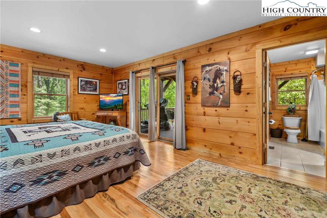 Sugar Grove, North Carolina, 28679, United States, 4 Bedrooms Bedrooms, ,4 BathroomsBathrooms,Residential,Active,1884887