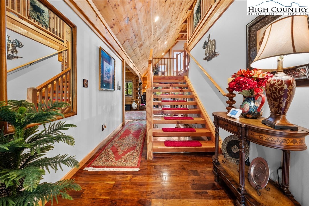Sugar Grove, North Carolina, 28679, United States, 4 Bedrooms Bedrooms, ,4 BathroomsBathrooms,Residential,Active,1884887