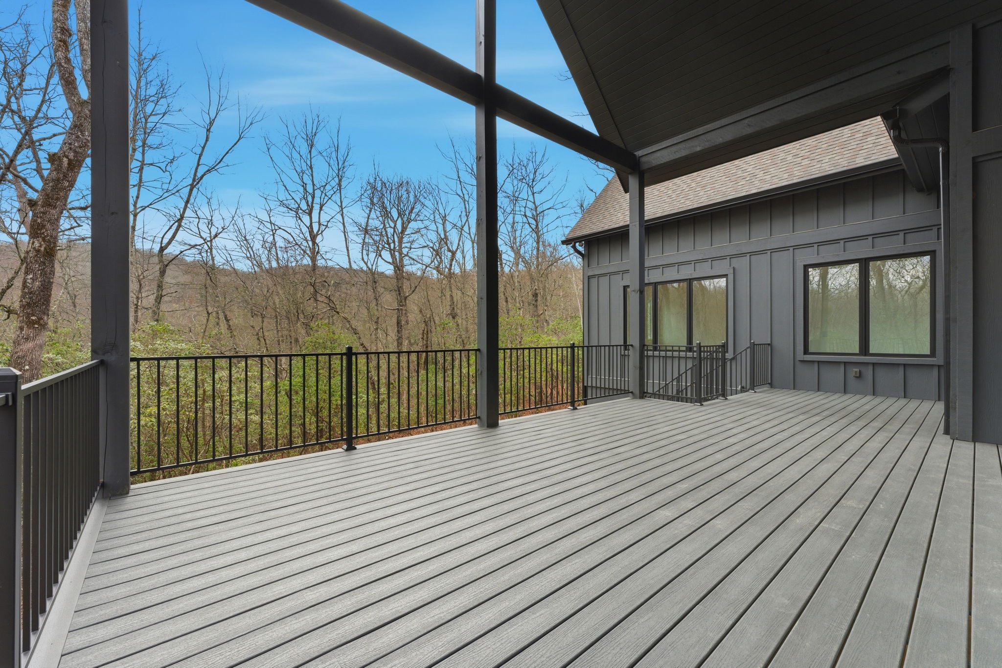 Glenville, North Carolina, 28736, United States, 3 Bedrooms Bedrooms, ,4 BathroomsBathrooms,Residential,Active,2031760