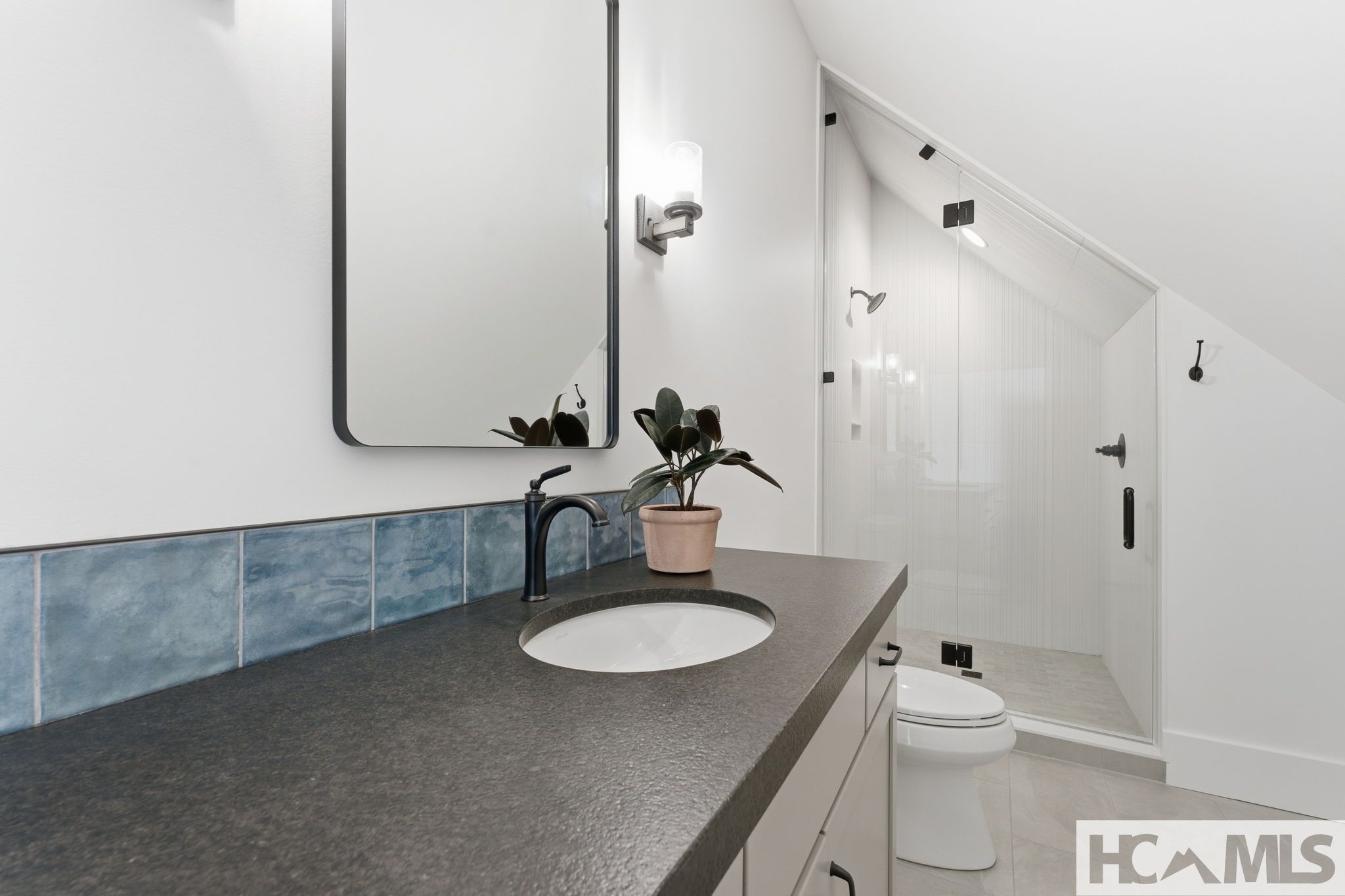 Glenville, North Carolina, 28736, United States, 3 Bedrooms Bedrooms, ,4 BathroomsBathrooms,Residential,Active,2031760