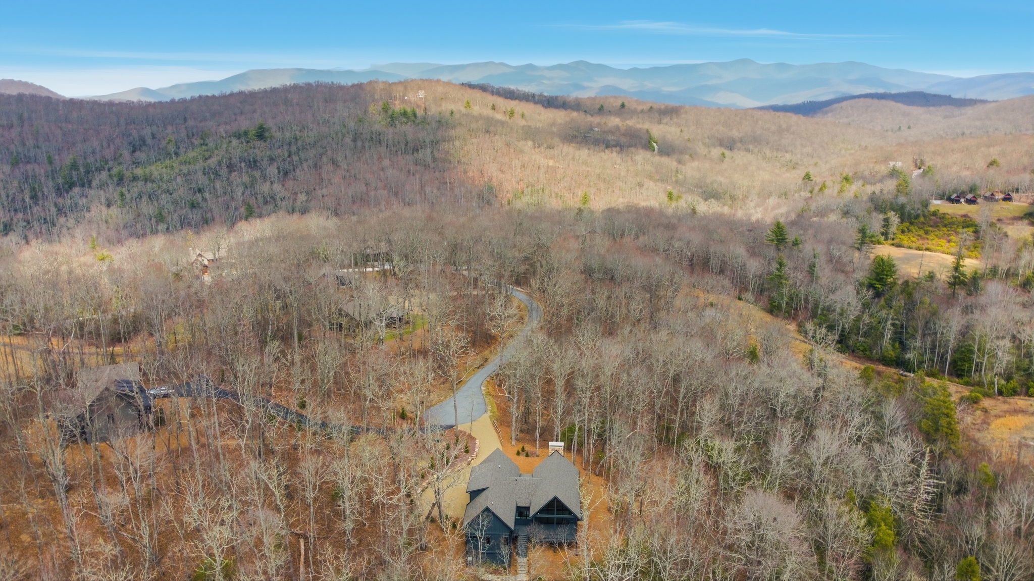 Glenville, North Carolina, 28736, United States, 3 Bedrooms Bedrooms, ,4 BathroomsBathrooms,Residential,Active,2031760