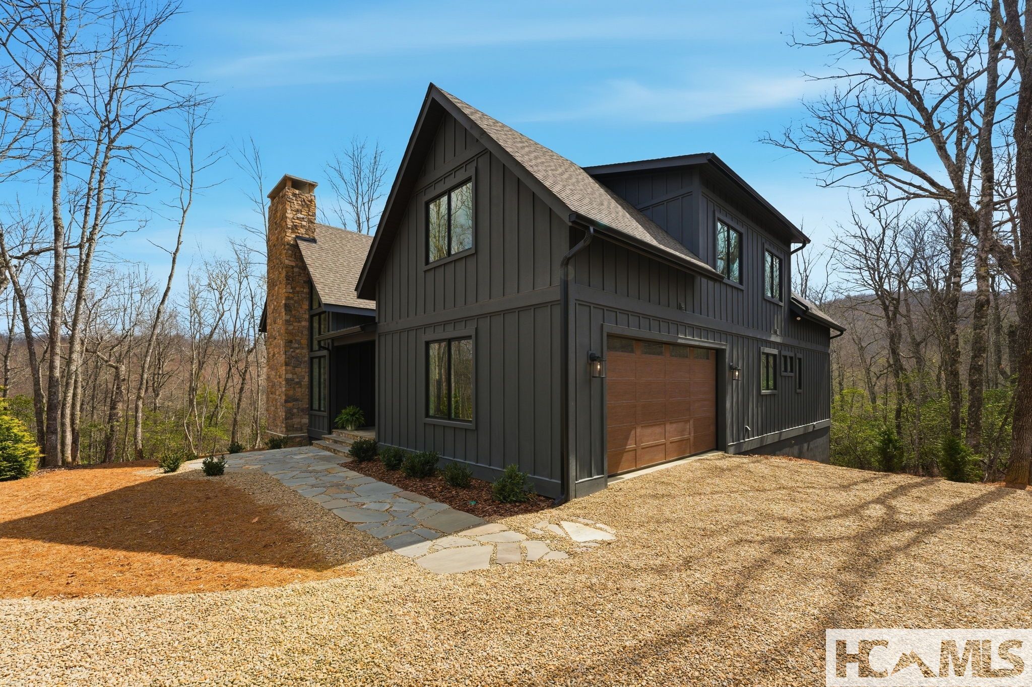 Glenville, North Carolina, 28736, United States, 3 Bedrooms Bedrooms, ,4 BathroomsBathrooms,Residential,Active,2031760