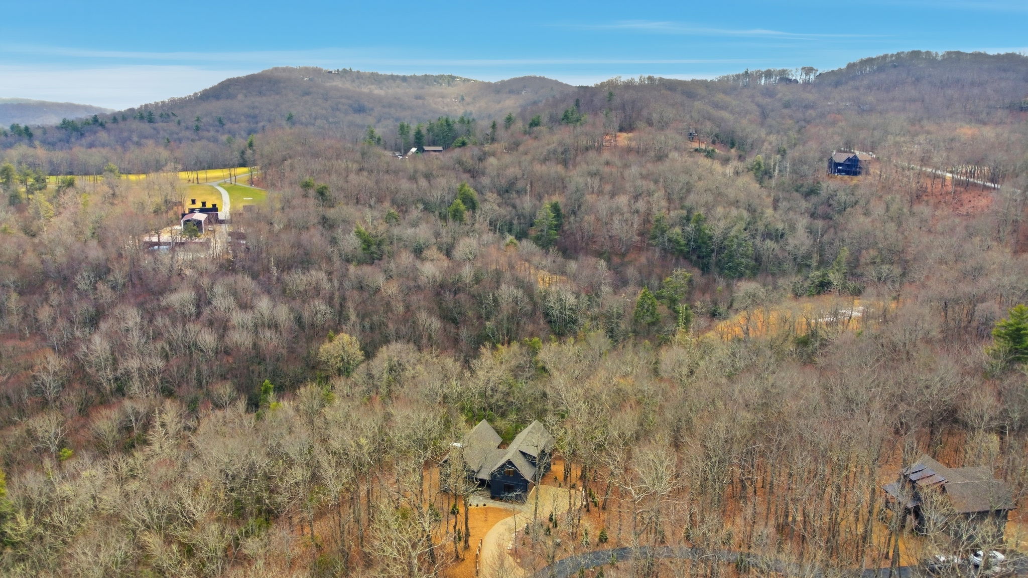 Glenville, North Carolina, 28736, United States, 3 Bedrooms Bedrooms, ,4 BathroomsBathrooms,Residential,Active,2031760